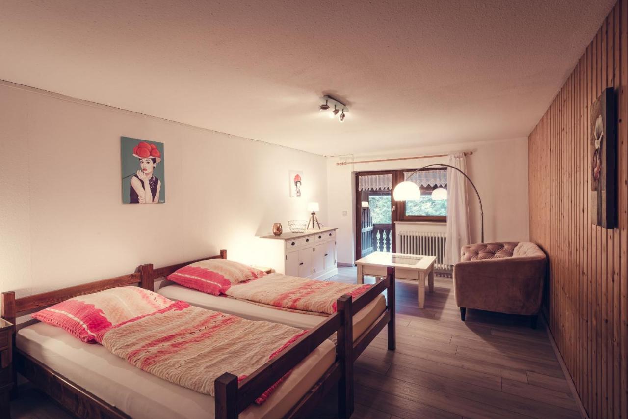 Ferienwohnung Zum Wilden Michel Linach Exterior foto